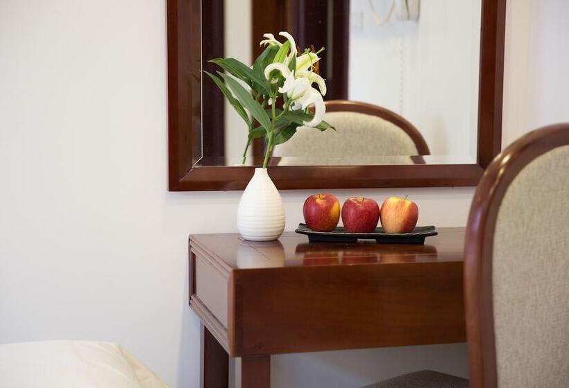 Deluxe Szoba Erkéllyel, Ancient Lane