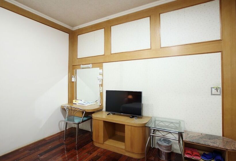 Superior Oda, Long Shan