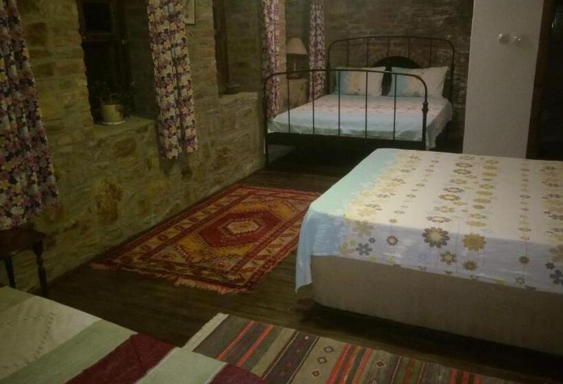 Quarto Familiar Vista Montanha, şirince Doğadaki Evler