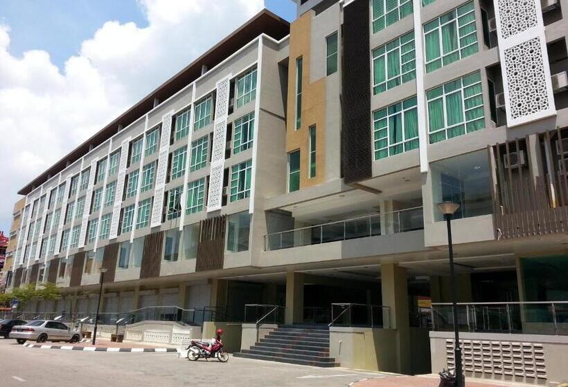 اتاق لوکس سه تخته, Best Studio Guest House