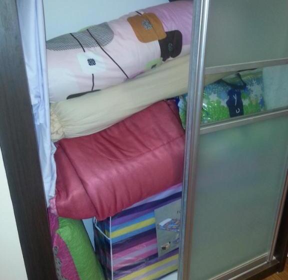 استودیو خانوادگی, Best Studio Guest House