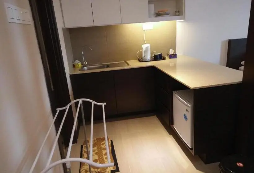 デラックスルーム, Best Studio Guest House