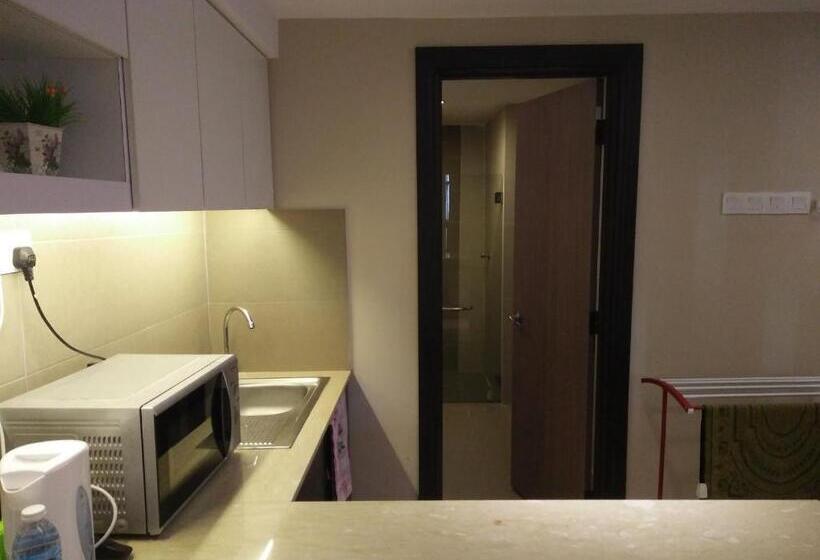 اتاق لوکس, Best Studio Guest House