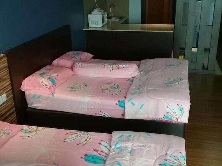 اتاق خانوادگی, Best Studio Guest House