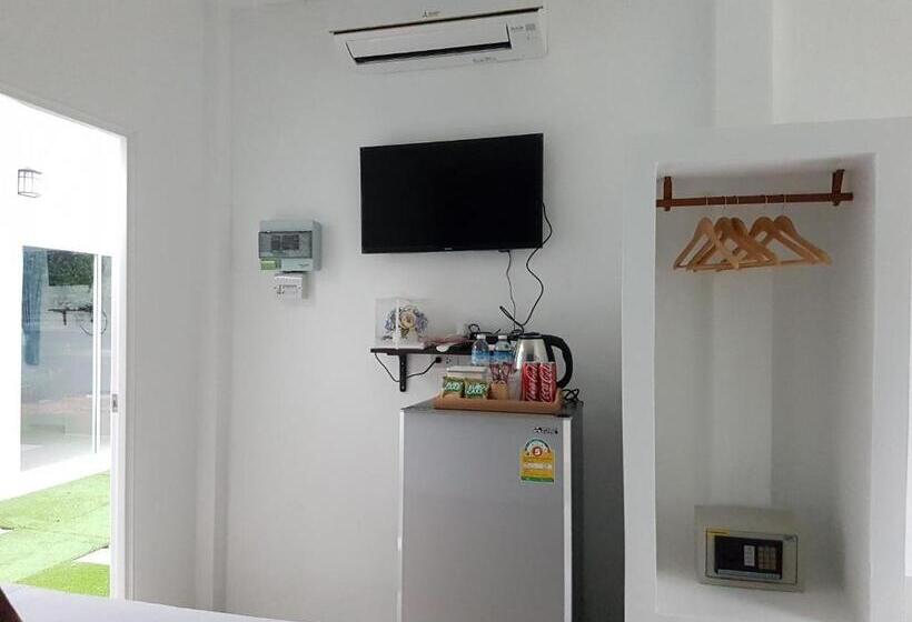 غرفة قياسية, Phannarai House