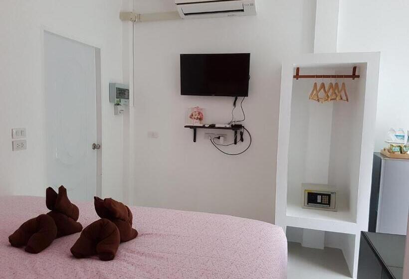 غرفة قياسية, Phannarai House