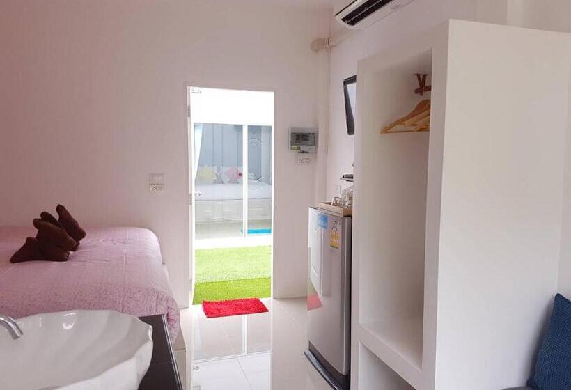 غرفة قياسية, Phannarai House