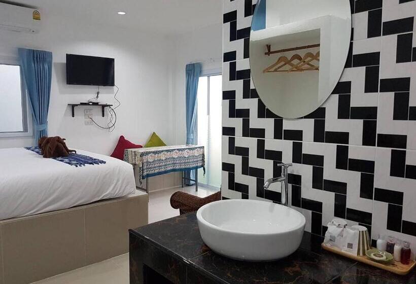 غرفة ديلوكس سرير كينج, Phannarai House