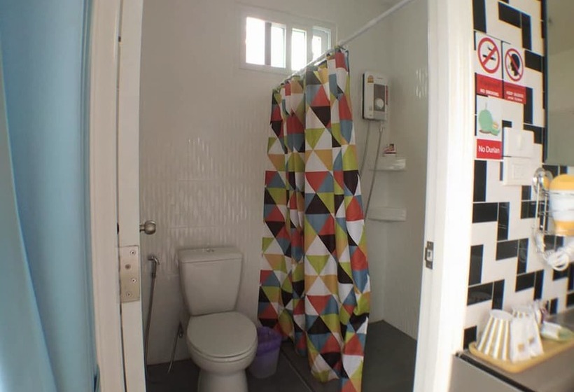 غرفة قياسية, Phannarai House