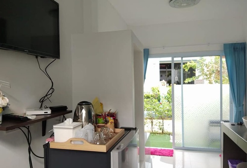 标准间, Phannarai House