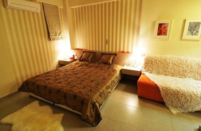 סטודיו משפחתי, Sun George