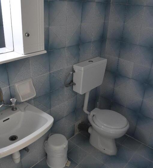 استودیوی استاندارد, Family Studios Apart