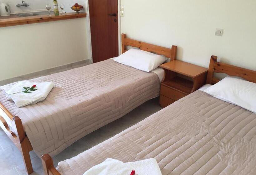 آپارتمان 1 خوابه با بالکن, Family Studios Apart