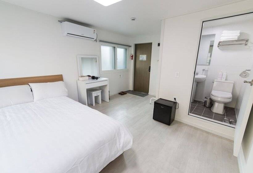 חדר סטנדרט, Kpop Haus