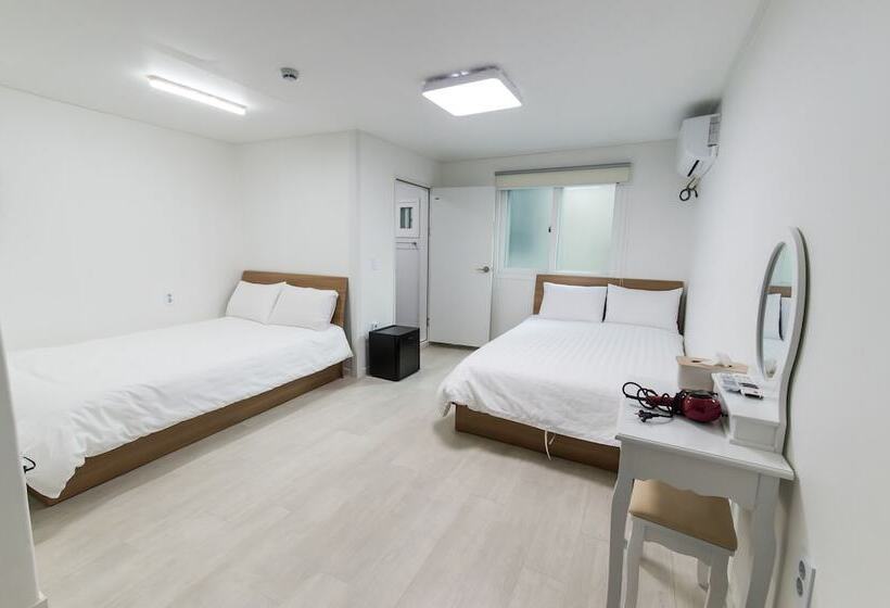 חדר משפחתי, Kpop Haus