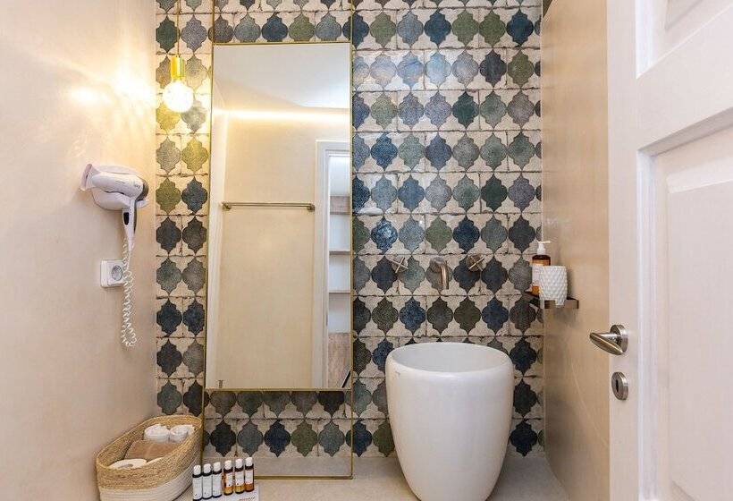 Люкс Кровать Кинг, Neratze Hammam Suites