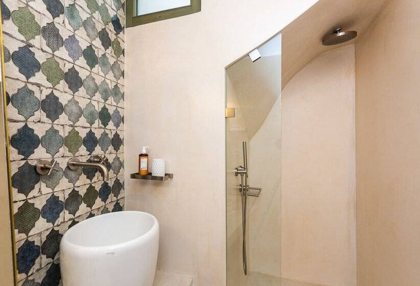 جناح سرير كينج, Neratze Hammam Suites