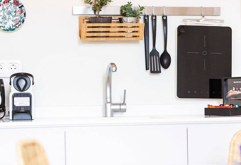 Люкс Кровать Кинг, Neratze Hammam Suites