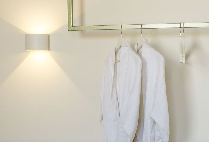 Люкс Повышенной Комфортности, Neratze Hammam Suites