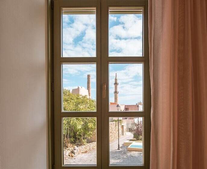 استوديو إدارى, Neratze Hammam Suites