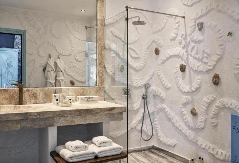 2 Bedrooms Suite Sea View, Calilo