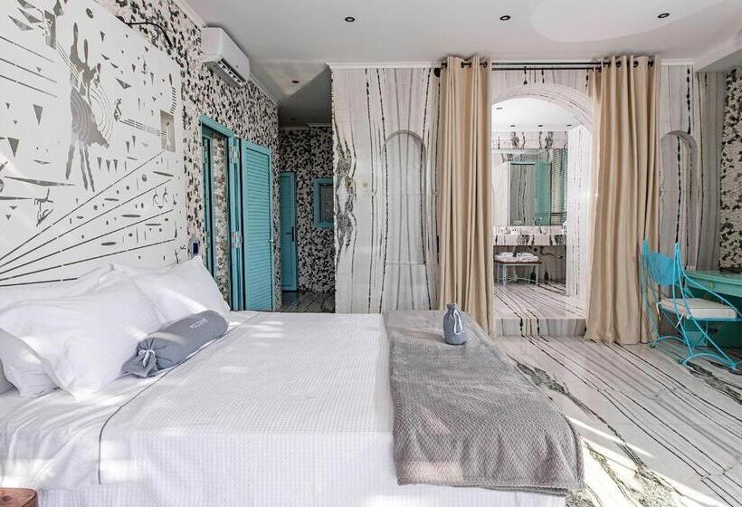 2 Bedrooms Suite Sea View, Calilo