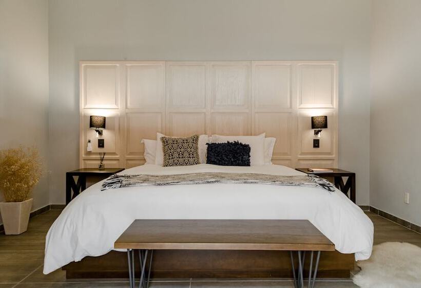 Номер Deluxe, Casa Once