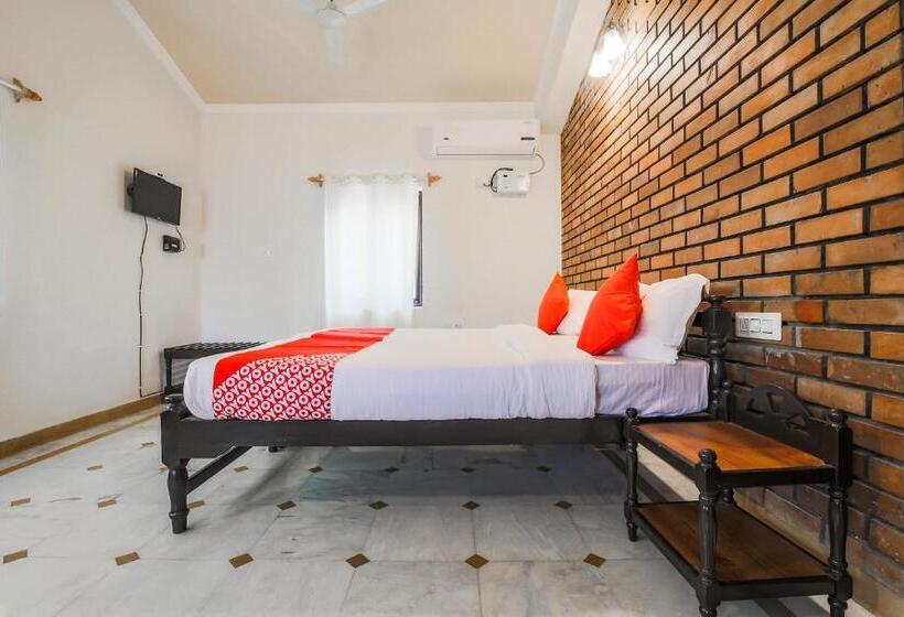 Quarto Triplo Clássico, La Petite By Oyo Rooms