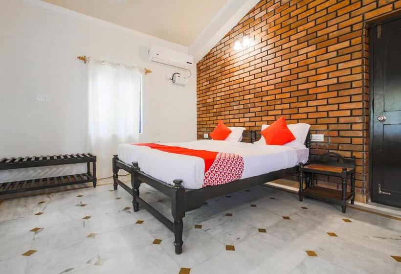 غرفة كلاسيكية ثلاثية, La Petite By Oyo Rooms