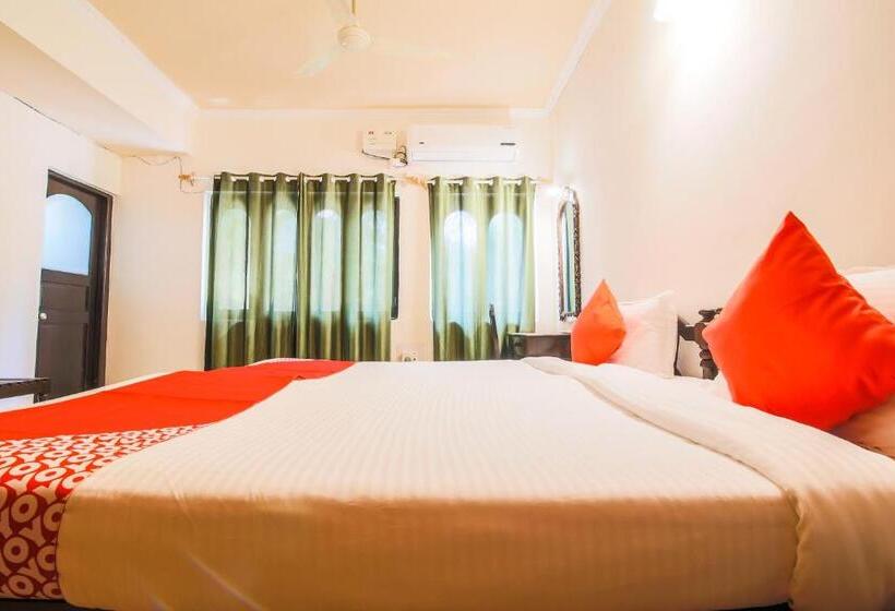 غرفة كلاسيكية ثلاثية, La Petite By Oyo Rooms