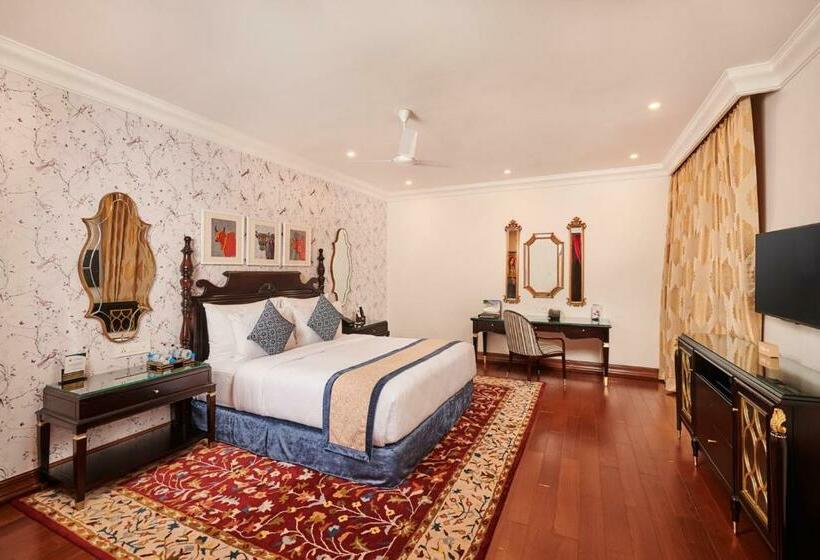 جناح, Mayfair Lake Resort