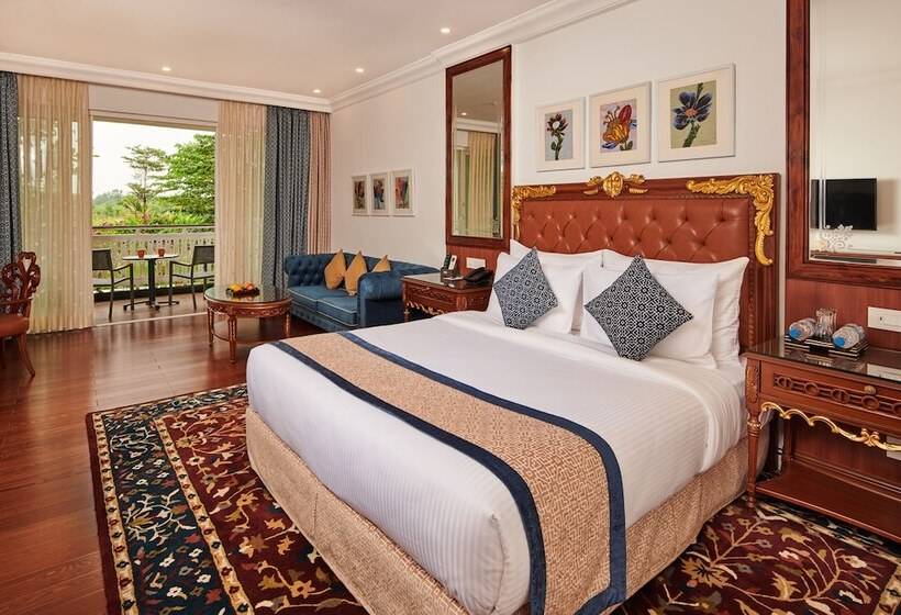 غرفة تنفيذية, Mayfair Lake Resort