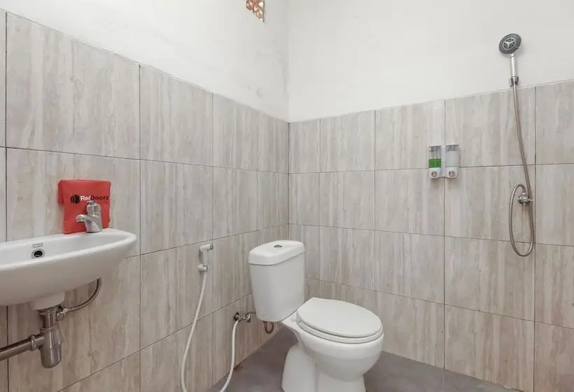 اتاق اکونومی, Reddoorz At Jalan Bukit Keminting