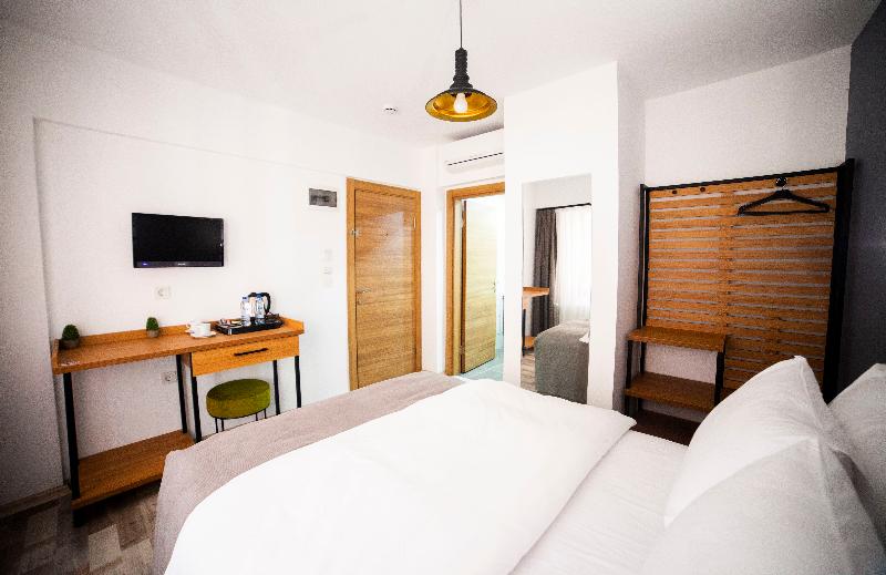 اتاق استاندارد یک نفره, Set Ozer