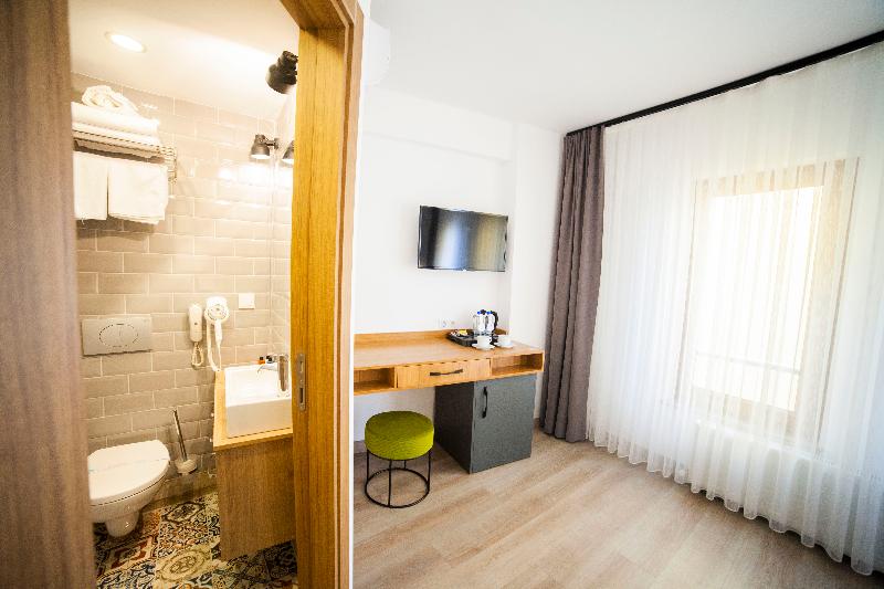 اتاق سوپریور, Set Ozer