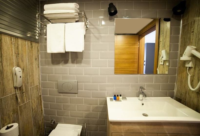 اتاق سوپریور, Set Ozer