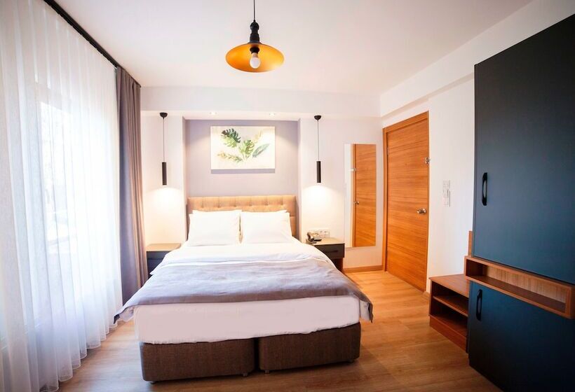 اتاق سوپریور, Set Ozer