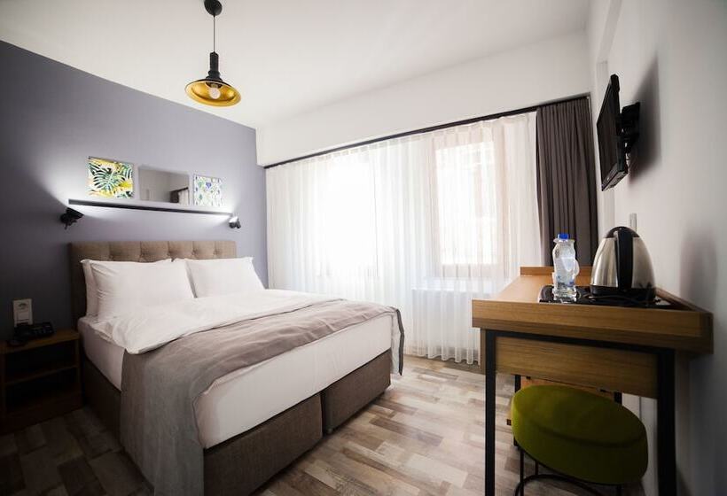 اتاق استاندارد, Set Ozer