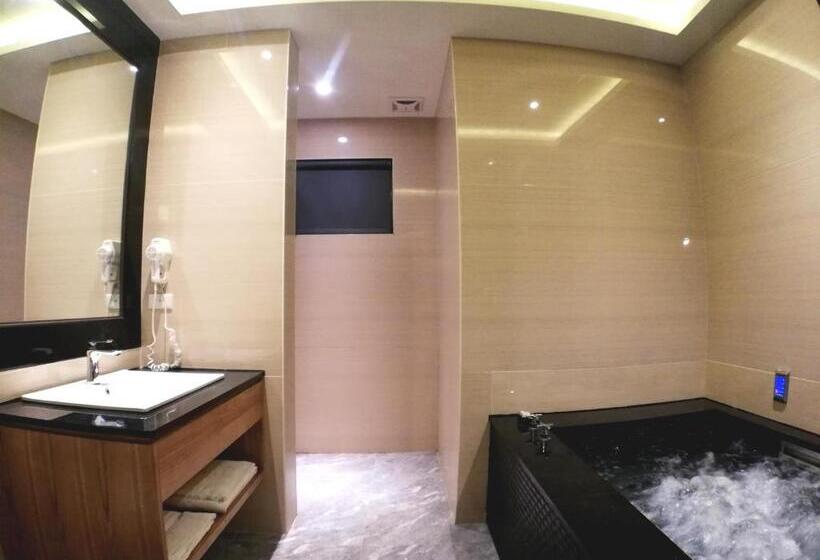 اتاق استاندارد, Song Xia Motel