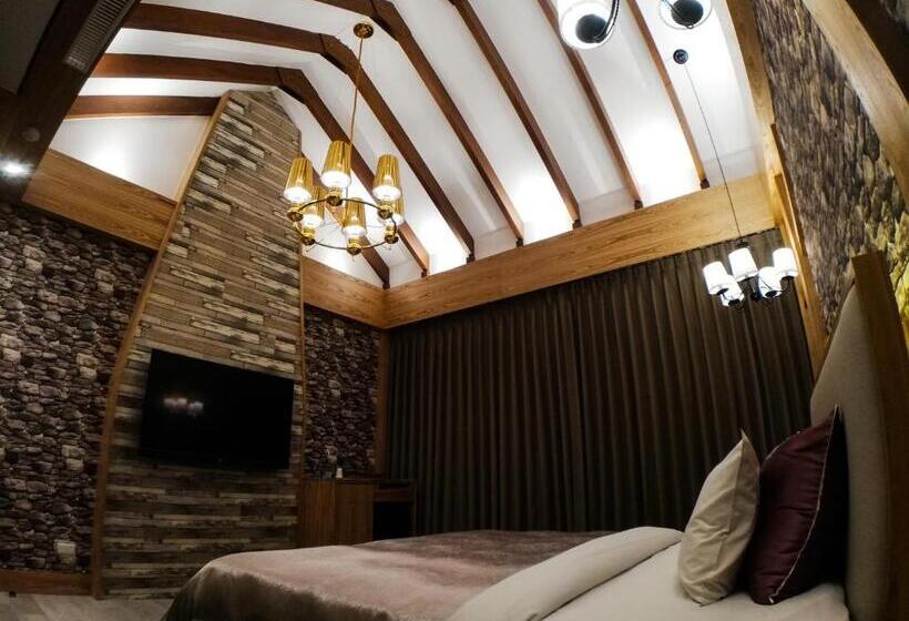 اتاق پریمیوم چهارنفره, Song Xia Motel