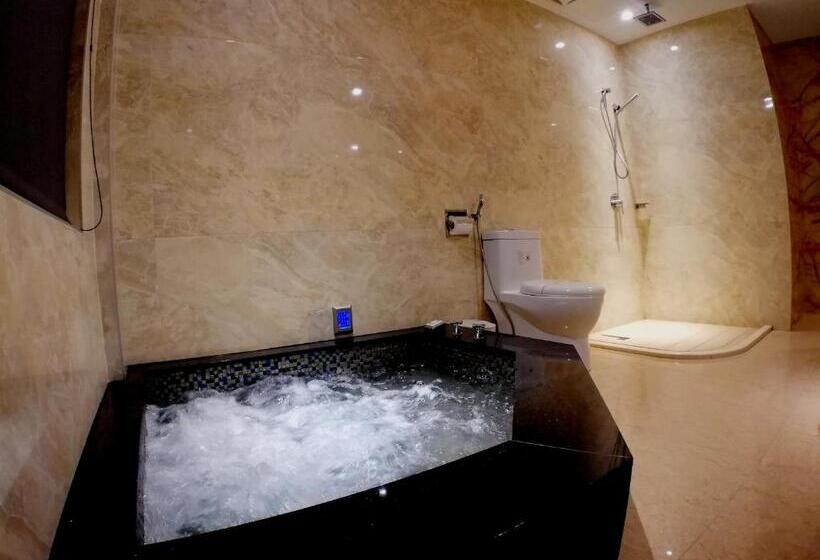 اتاق سوپریور, Song Xia Motel