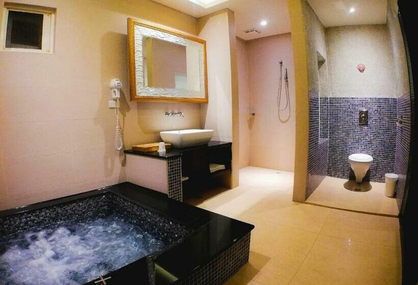 اتاق سوپریور, Song Xia Motel