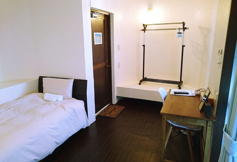 חדר סטנדרט יחיד, Eef Condominium Kumejima