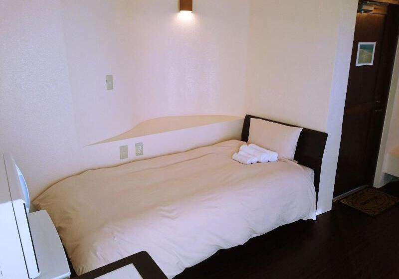 חדר סטנדרט יחיד, Eef Condominium Kumejima