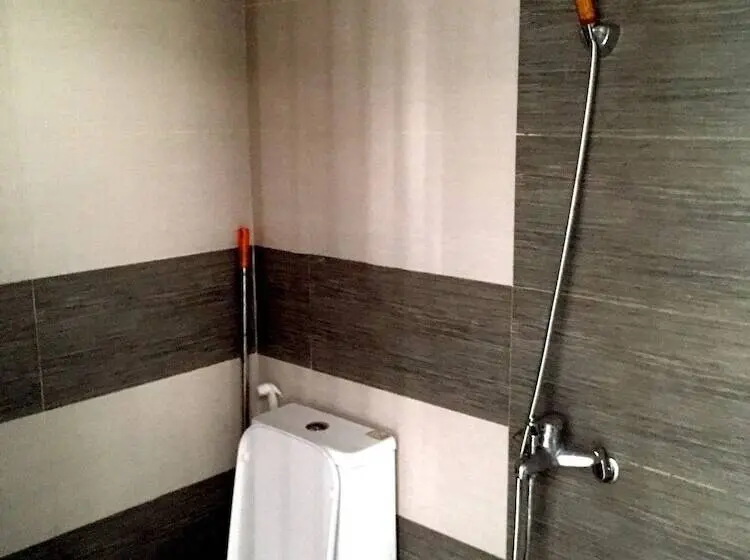 اتاق استاندارد, Hanh Hoa