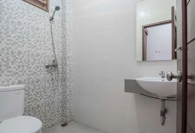 スタンダードルーム, Reddoorz Syariah Near Sepinggan Airport Balikpapan