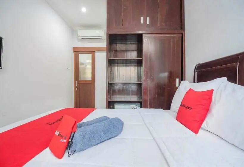 スタンダードルーム, Reddoorz Syariah Near Sepinggan Airport Balikpapan