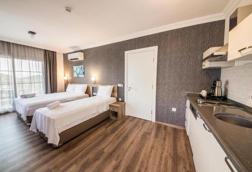 استودیو خانوادگی, Dekatria Rooms&aparts