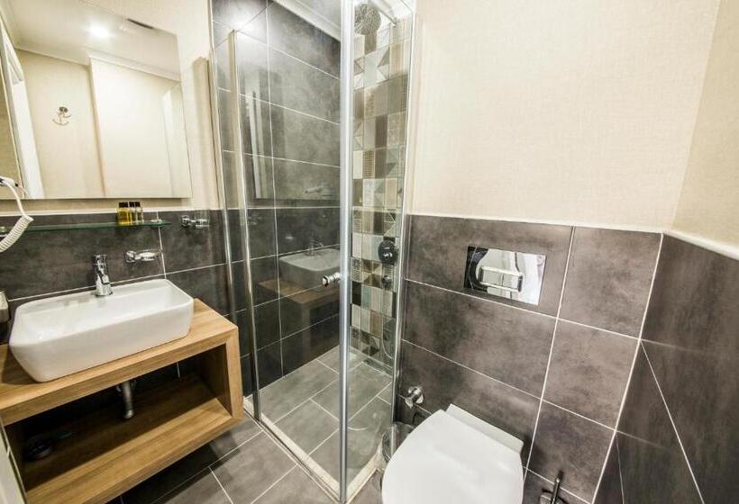 استودیو خانوادگی, Dekatria Rooms&aparts