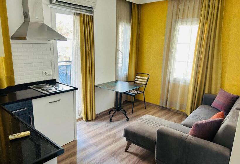 آپارتمان 1 خوابه با بالکن, Dekatria Rooms&aparts